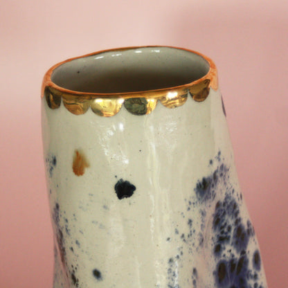 Speckled Vase with scallop rim